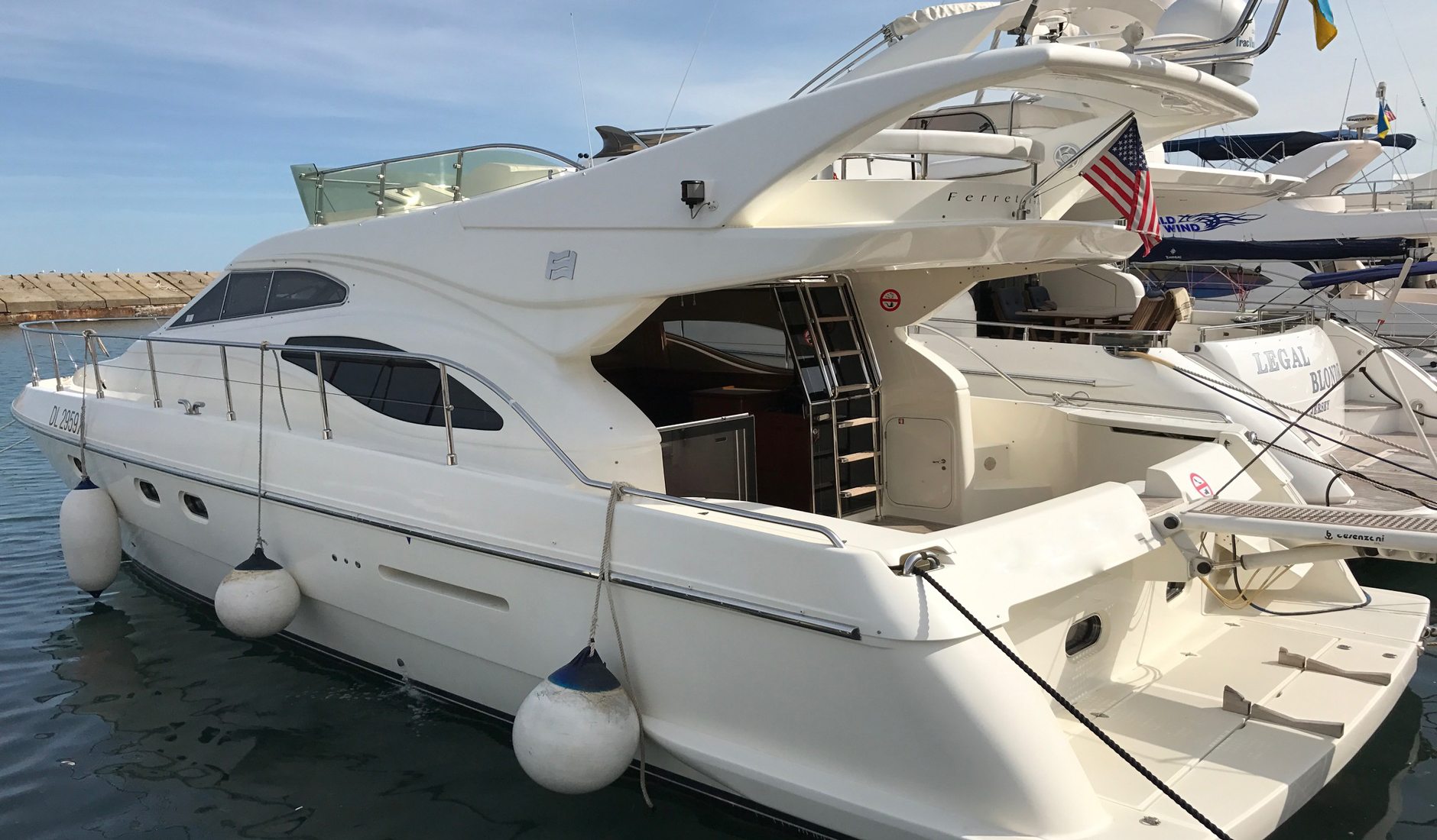Ferretti Yachts 430 refit 2017